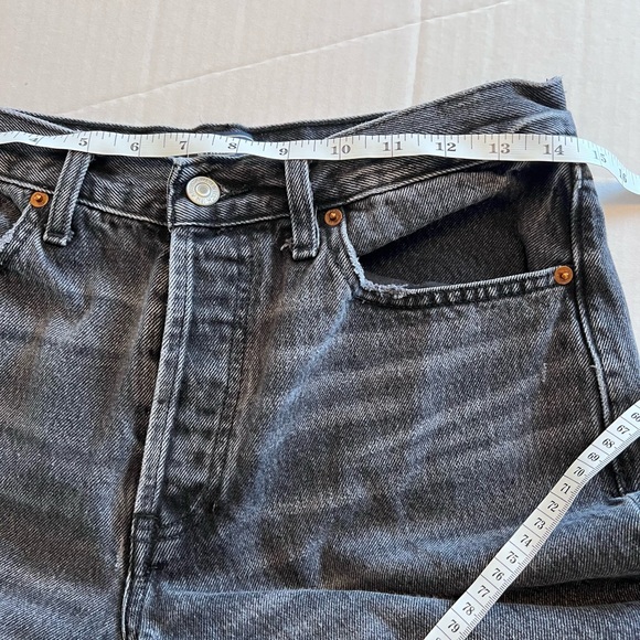 Abercrombie & Fitch Women’s High Rise Shorts - Picture 6 of 7